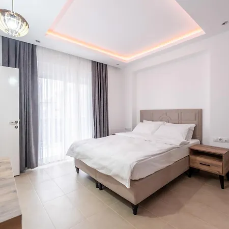 W Balcony And Pool In Antalya Apartmán Side