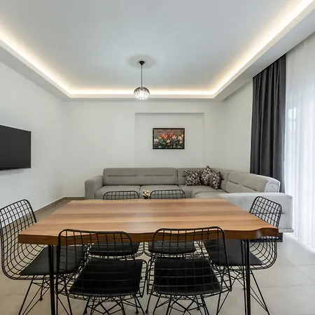W Balcony And Pool In Antalya * Side